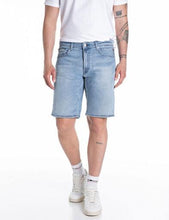 Afbeelding in Gallery-weergave laden, Short