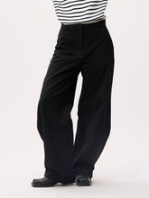 Afbeelding in Gallery-weergave laden, Trousers Barrel Fit Tailored
