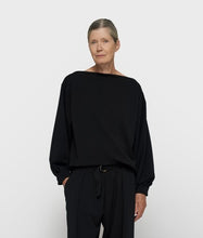 Afbeelding in Gallery-weergave laden, boatneck blouse crepe