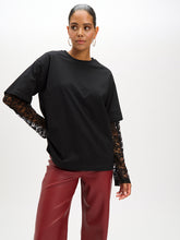 Afbeelding in Gallery-weergave laden, T-shirt lace sleeve Teddy