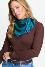Afbeelding in Gallery-weergave laden, Shawl Maya Bloom Teal Green
