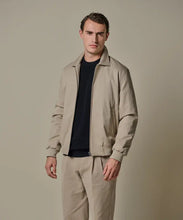 Afbeelding in Gallery-weergave laden, OUTERW BOMBER JCT L.BEIGE