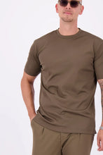 Afbeelding in Gallery-weergave laden, T-shirt