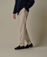 Afbeelding in Gallery-weergave laden, TROUSER TWILL L.BEIGE