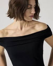 Afbeelding in Gallery-weergave laden, Knit Tori Twisted clean