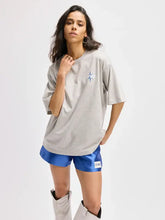 Afbeelding in Gallery-weergave laden, Oversized t-shirt