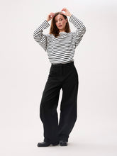 Afbeelding in Gallery-weergave laden, Trousers Barrel Fit Tailored