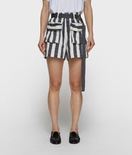 Afbeelding in Gallery-weergave laden, utility  shorts stripes