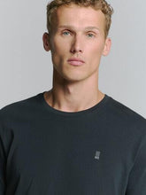 Afbeelding in Gallery-weergave laden, T-Shirt Crewneck Solid Basic