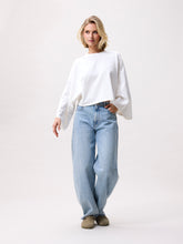 Afbeelding in Gallery-weergave laden, Long Sleeve Cape