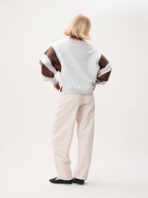 Afbeelding in Gallery-weergave laden, Sweater Sporty Vneck
