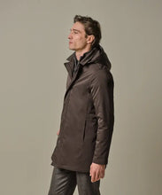 Afbeelding in Gallery-weergave laden, RAINCOAT LONG MAGNET BROWN