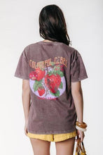 Afbeelding in Gallery-weergave laden, Tee Fresh Berries Acid Wash Loosefit