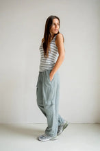 Afbeelding in Gallery-weergave laden, Trousers