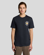 Afbeelding in Gallery-weergave laden, T-Shirt Nature Graphic
