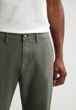 Afbeelding in Gallery-weergave laden, Marlon Chino