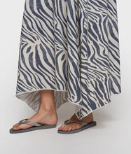 Afbeelding in Gallery-weergave laden, Dress Strappy Zebra