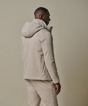 Afbeelding in Gallery-weergave laden, RAINCOAT SHORT MAGNET L.BEIGE