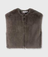 Afbeelding in Gallery-weergave laden, sleeveless fluffy vest